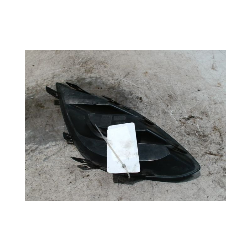 OBTURATEUR PHARE ADDITIONNEL PARE-CHOC AVG OPEL CORSA 2010-