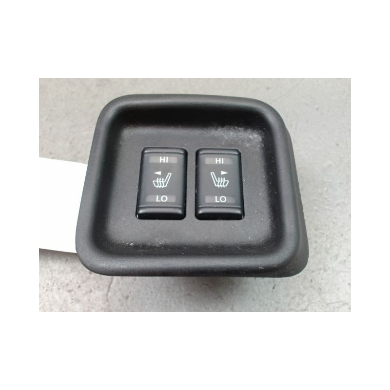 COMMANDE SIEGE CHAUFFANT NISSAN JUKE Phase 2 2014-...