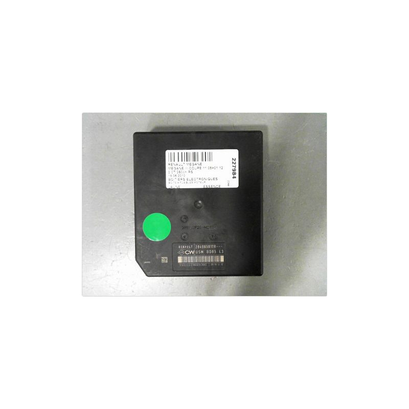 BOITE A FUSIBLES RENAULT MEGANE III COUPE 08-12