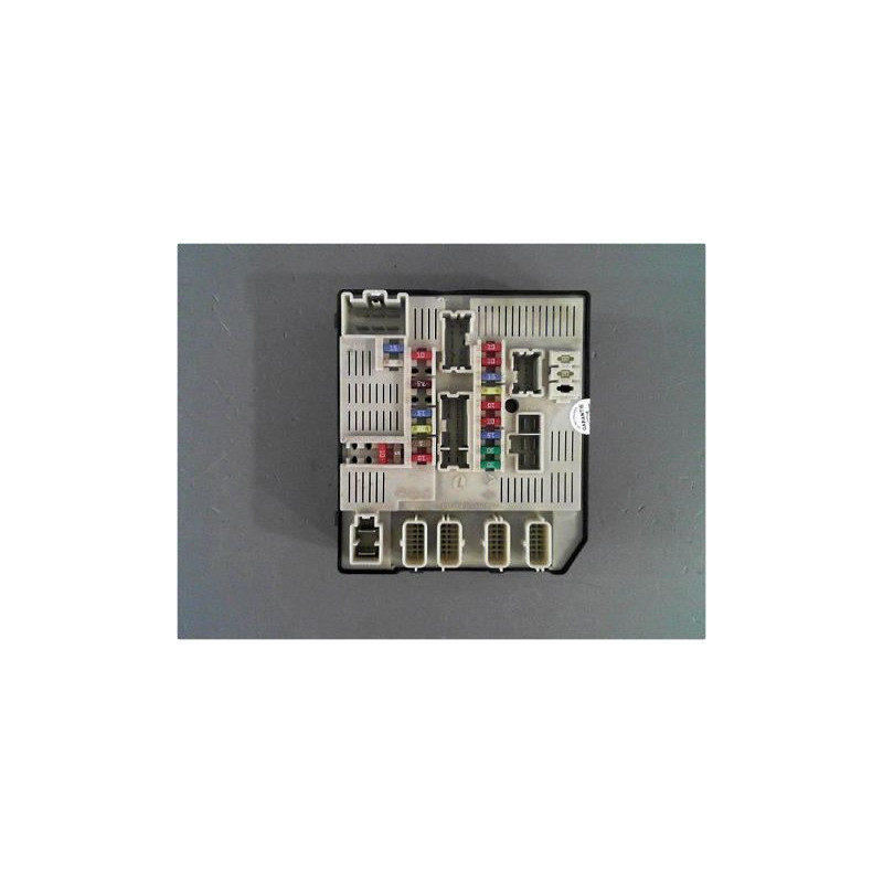 BOITE A FUSIBLES RENAULT LAGUNA III ESTATE 07-10