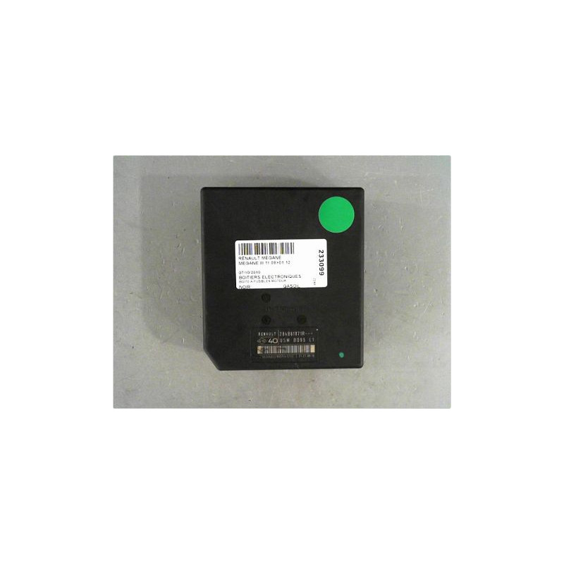 BOITE A FUSIBLES RENAULT MEGANE III 08-12