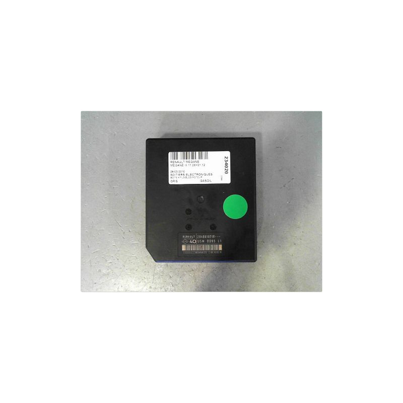 BOITE A FUSIBLES RENAULT MEGANE III 08-12