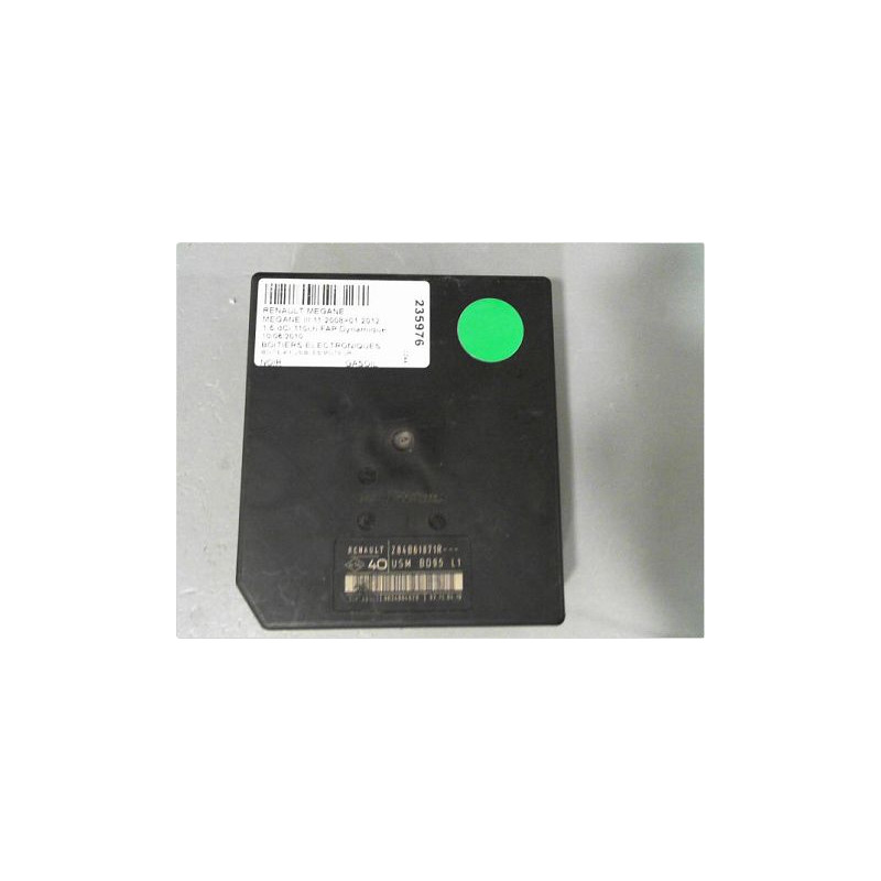 BOITE A FUSIBLES RENAULT MEGANE III 2008-2012