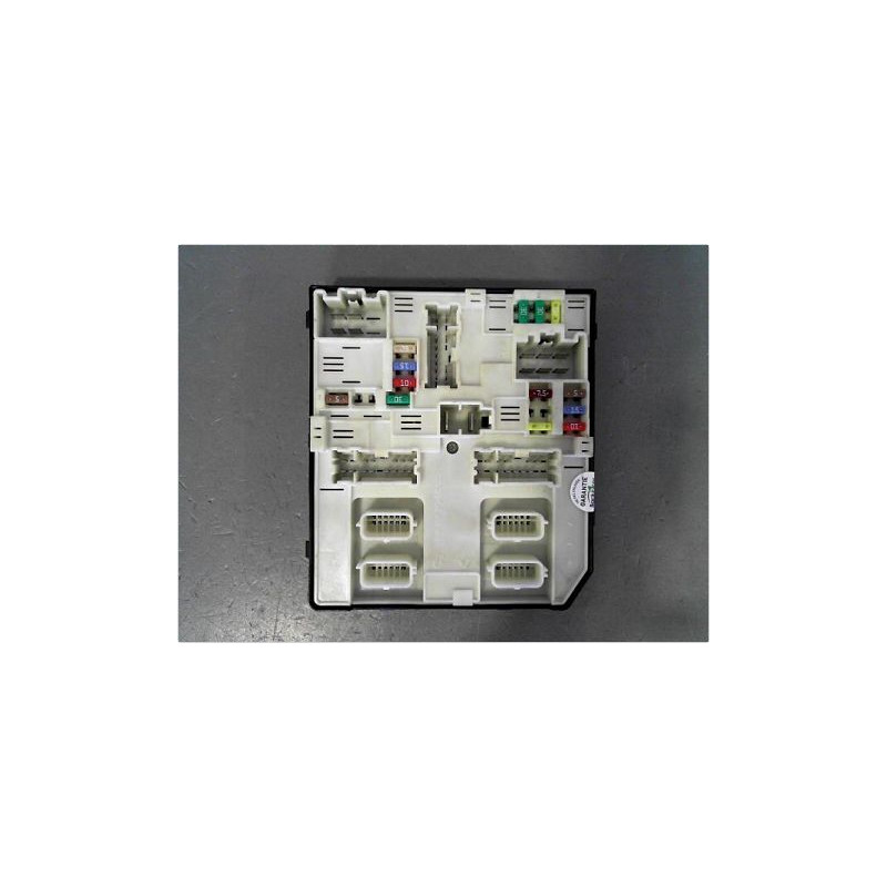 BOITE A FUSIBLES RENAULT MEGANE III PH2 2012-2014