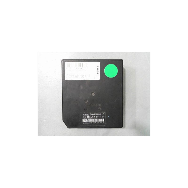 BOITE A FUSIBLES RENAULT MEGANE III 08-12