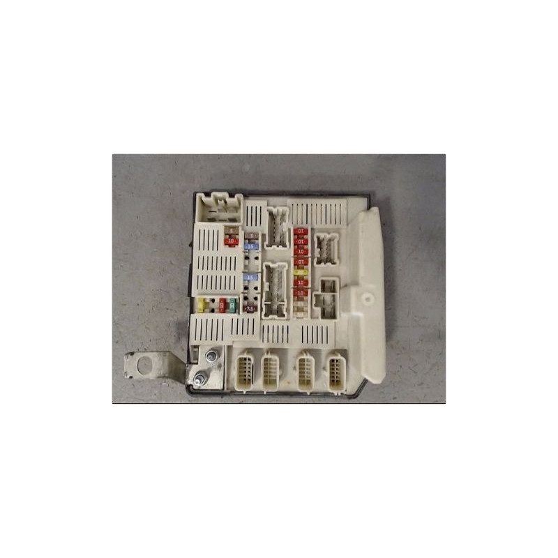 BOITE A FUSIBLES RENAULT SCENIC II PH1 02-06