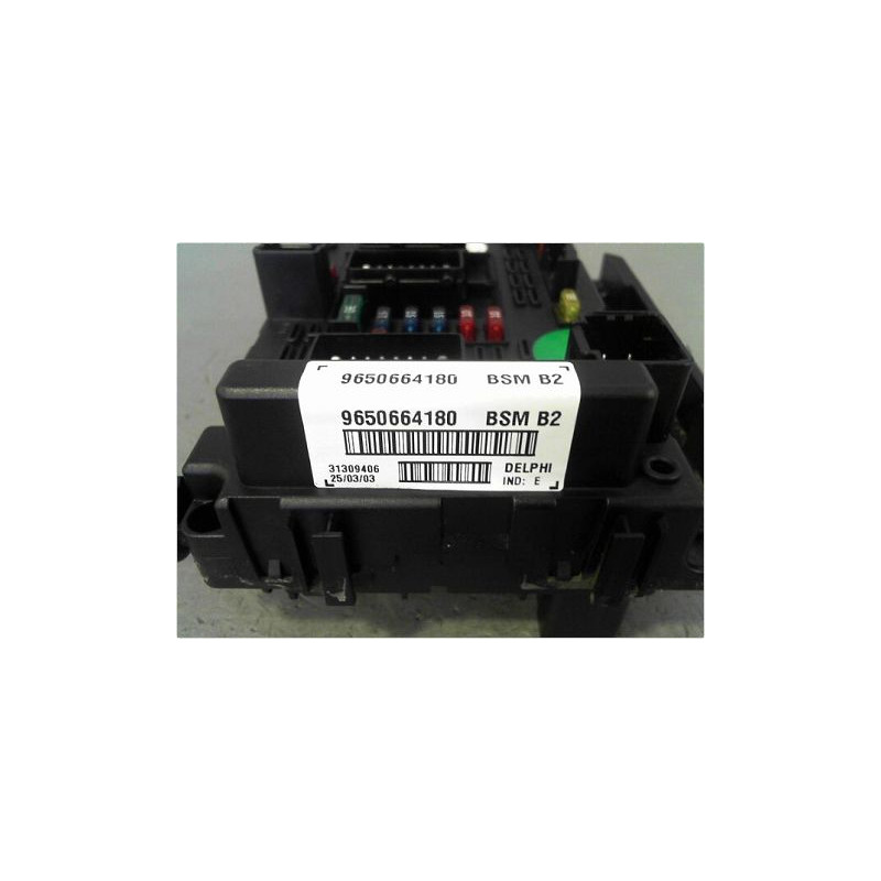 BOITE A FUSIBLES PEUGEOT 307 SW 02-05