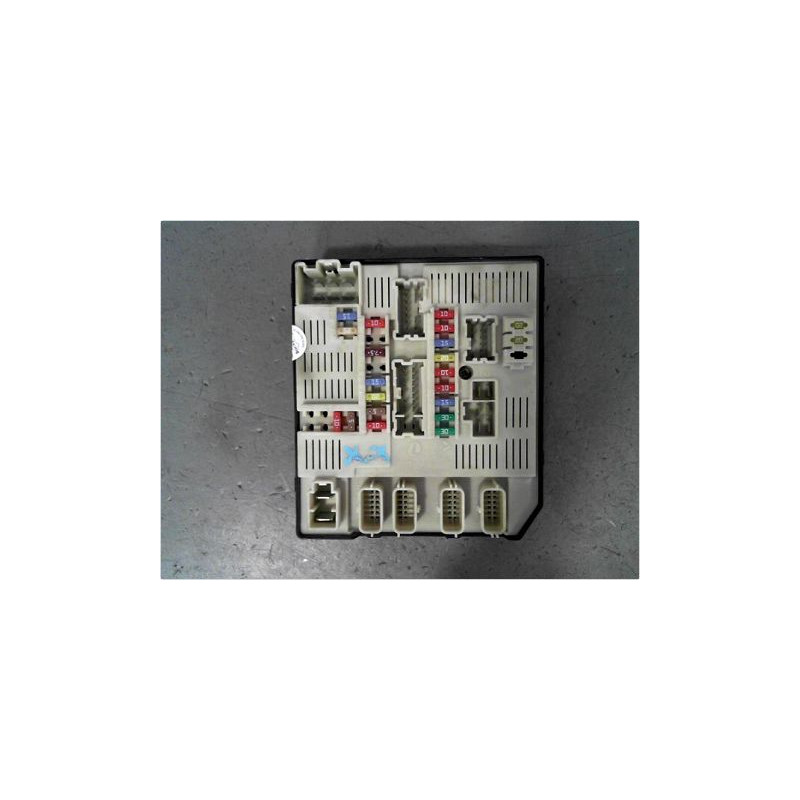 BOITE A FUSIBLES RENAULT LAGUNA III 07-10