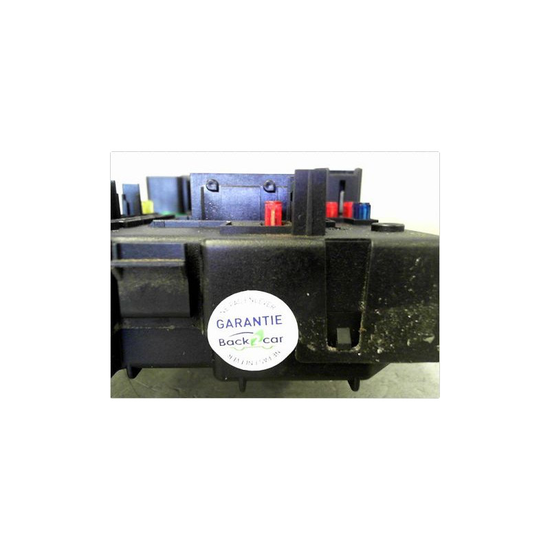 BOITE A FUSIBLES PEUGEOT 307 2001-2005