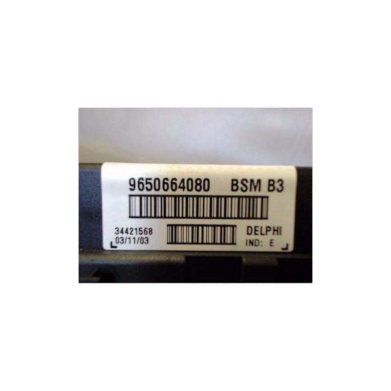 BOITE A FUSIBLES PEUGEOT 206 98-09