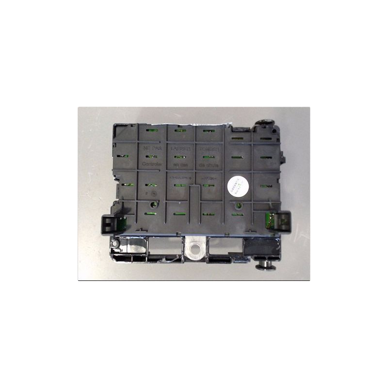 BOITE A FUSIBLES PEUGEOT 206 98-09