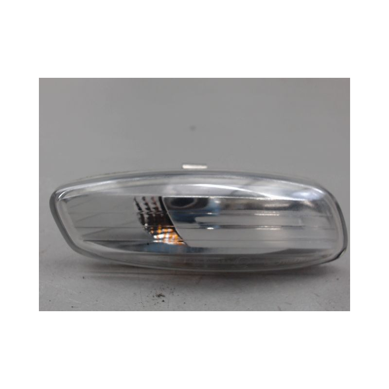 REPETITEUR RETROVISEUR DROIT PEUGEOT 207