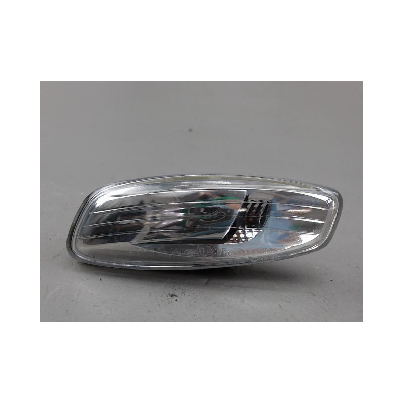 REPETITEUR RETROVISEUR GAUCHE PEUGEOT 207