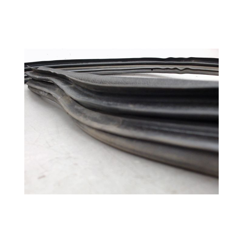 JOINT PORTE ARG RENAULT MEGANE