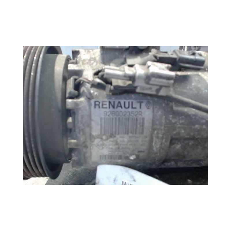 COMPRESSEUR AIR CONDITIONNE RENAULT CLIO IV