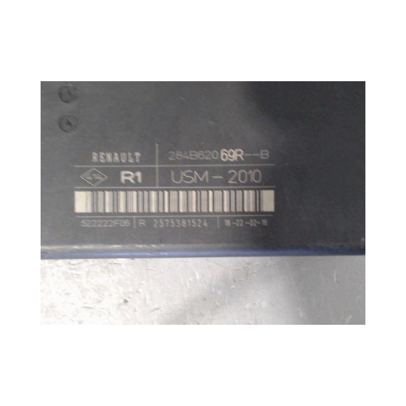 BOITE A FUSIBLES RENAULT MEGANE