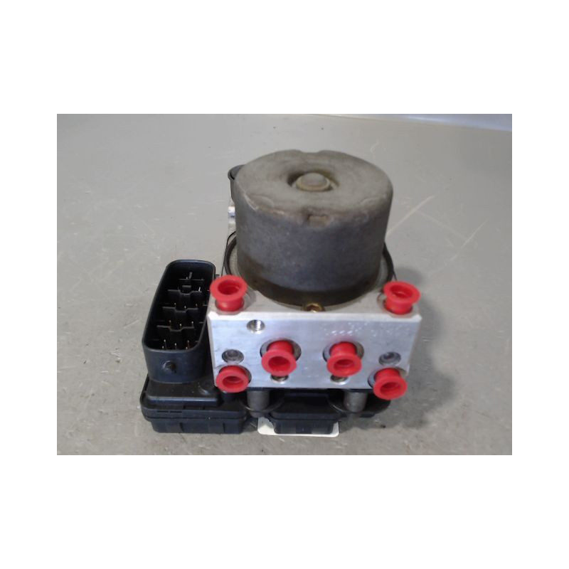 UNITE HYDRAULIQUE ABS TOYOTA YARIS