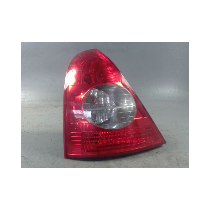 FEU ARRIERE GAUCHE  RENAULT CLIO II CAMPUS 06-