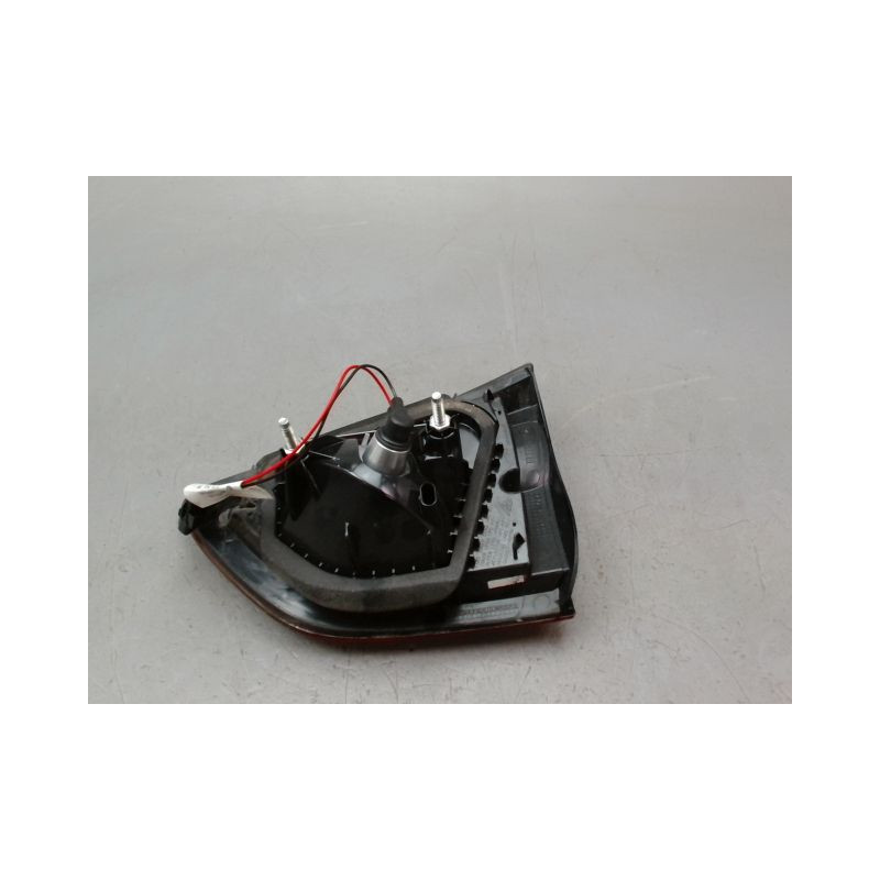 FEU ARRIERE INTERIEUR GAUCHE RENAULT CLIO BREAK IV Phase 1 2012-...