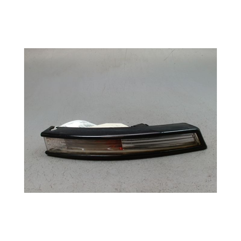 CLIGNOTANT DROIT VOLKSWAGEN PASSAT BERL. V 2005-2010