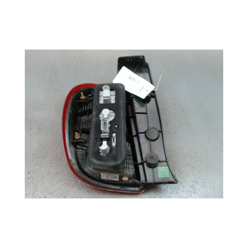 FEU ARRIERE DROIT NISSAN MICRA 2009-