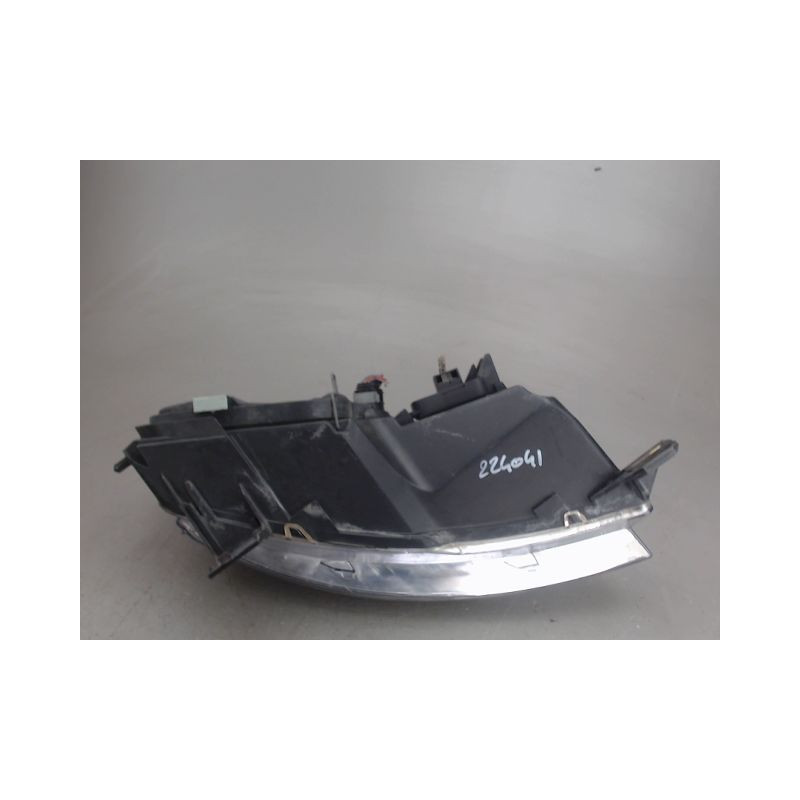 PHARE GAUCHE FIAT STILO 01-07