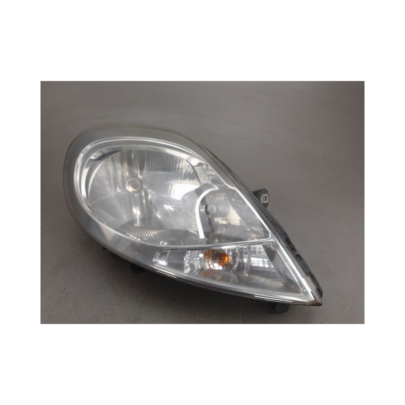 PHARE DROIT RENAULT TRAFIC