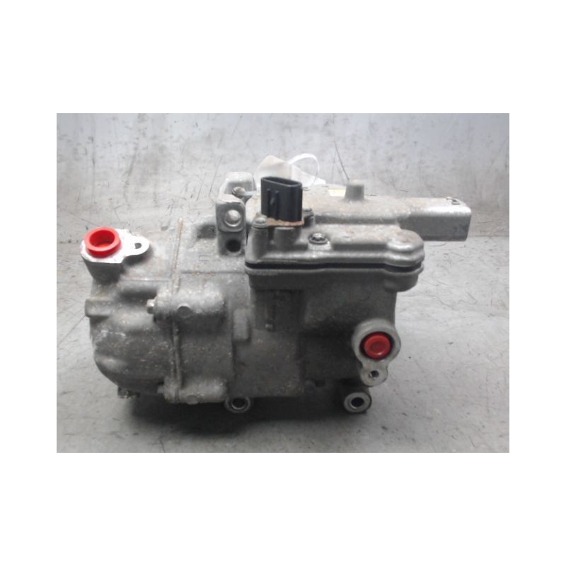 COMPRESSEUR AIR CONDITIONNE TOYOTA AURIS
