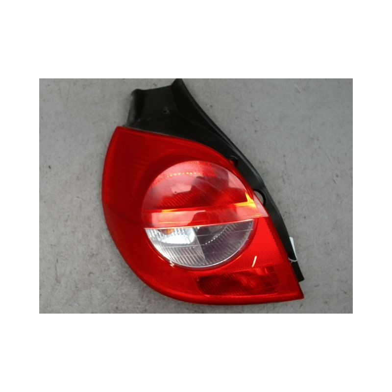 FEU ARRIERE GAUCHE  RENAULT CLIO III 2005-