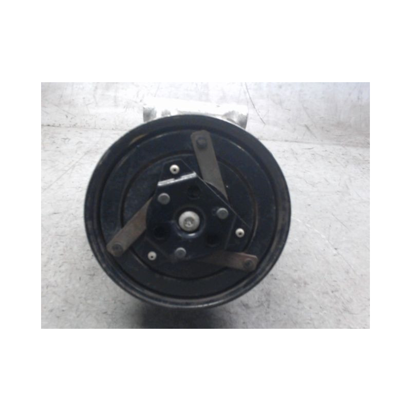 COMPRESSEUR AIR CONDITIONNE RENAULT MEGANE