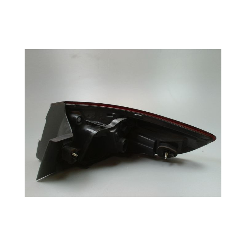 FEU ARRIERE GAUCHE  RENAULT MEGANE BREAK III Phase 1 2009-2012