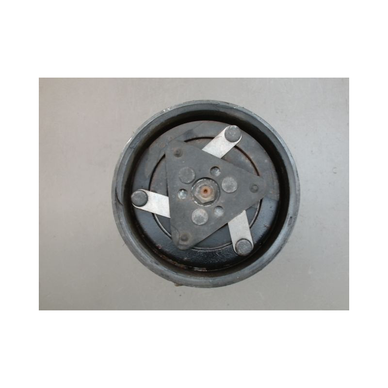 COMPRESSEUR AIR CONDITIONNE RENAULT CLIO