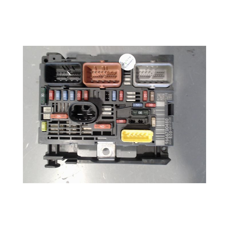 BOITE A FUSIBLES PEUGEOT PARTNER TEPEE 2008-
