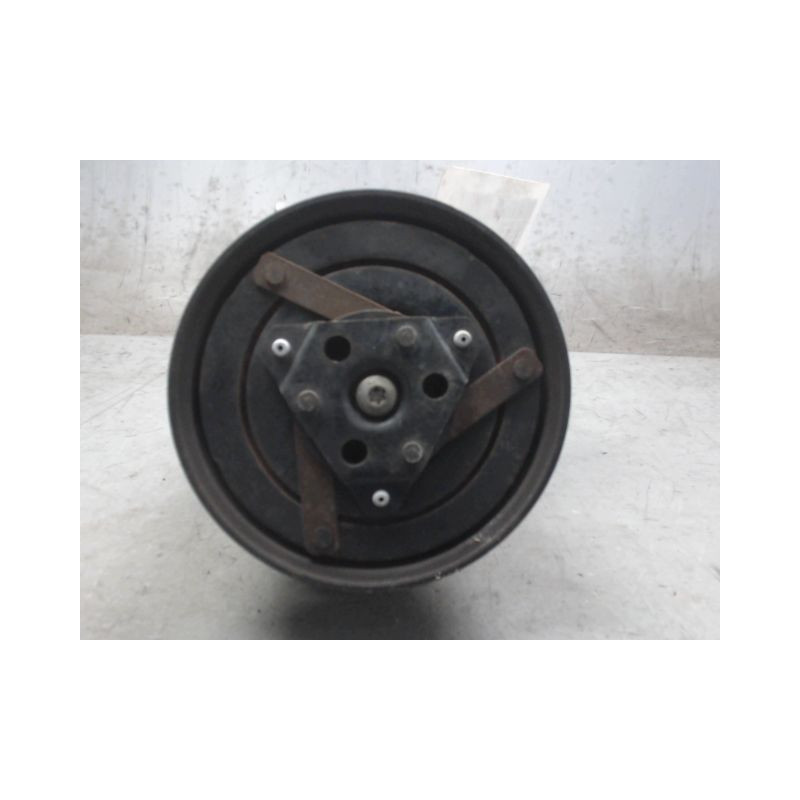 COMPRESSEUR AIR CONDITIONNE RENAULT MEGANE II PH2 2006-