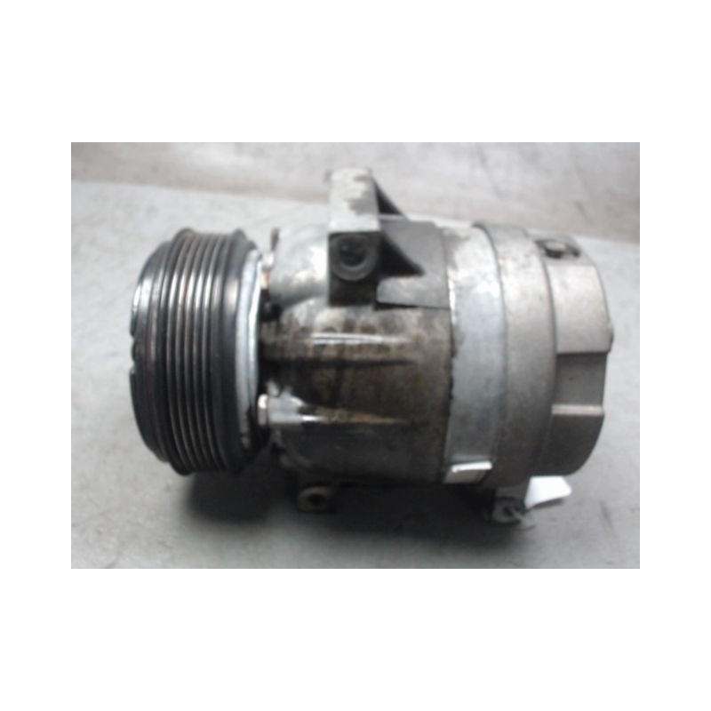 COMPRESSEUR AIR CONDITIONNE RENAULT MEGANE