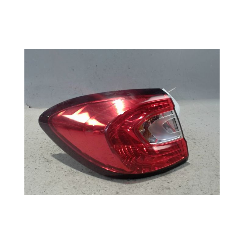 FEU ARRIERE GAUCHE  RENAULT CAPTUR
