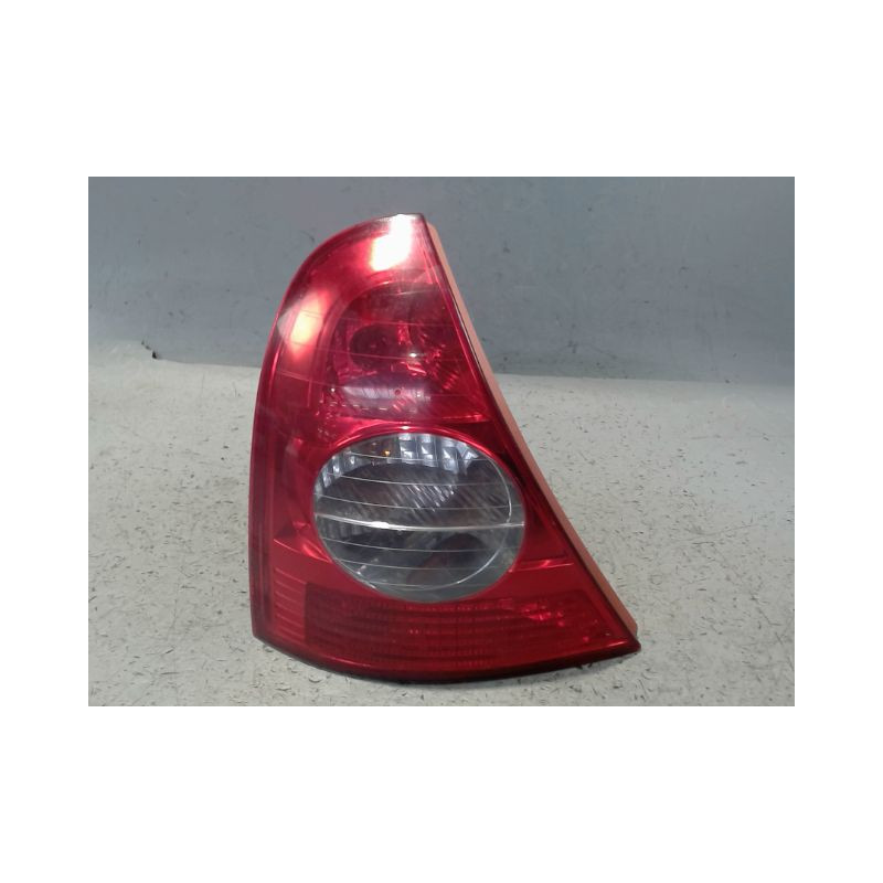 FEU ARRIERE GAUCHE  RENAULT CLIO II PH.2 01-06
