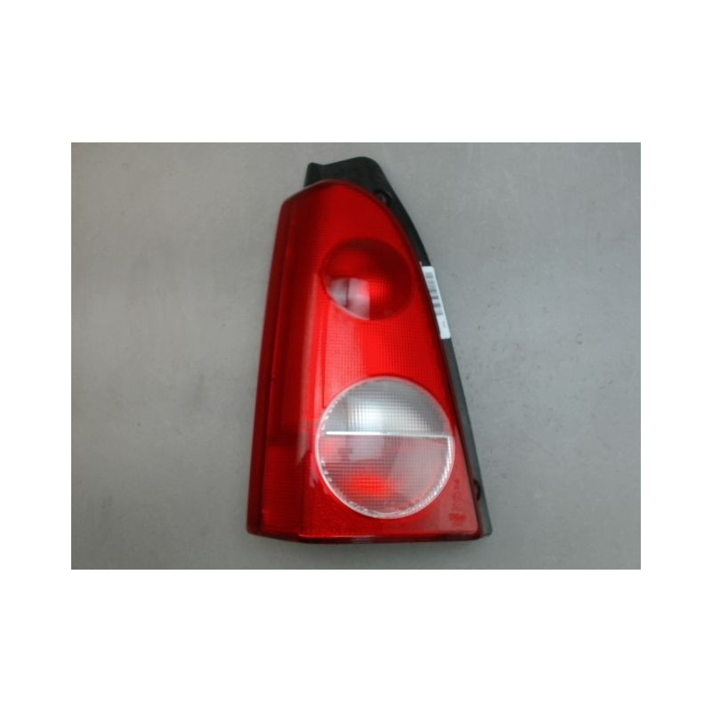 FEU ARRIERE GAUCHE  OPEL AGILA