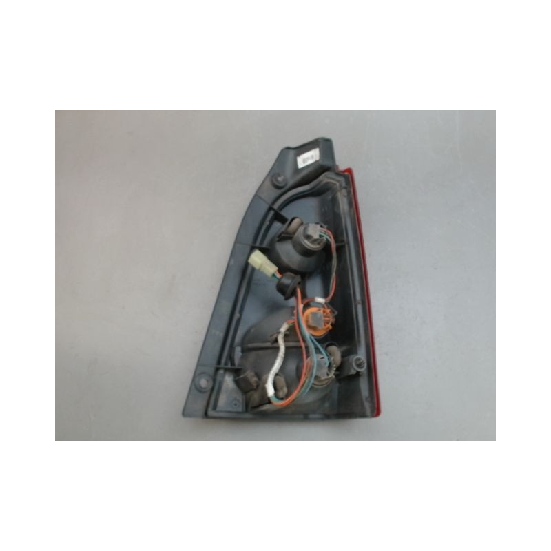FEU ARRIERE GAUCHE  OPEL AGILA