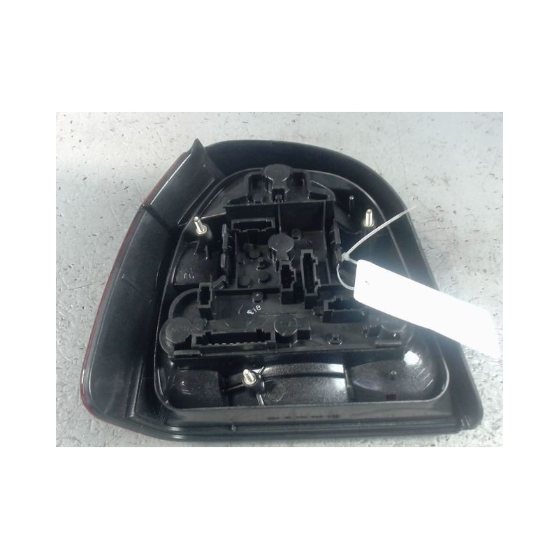 FEU ARRIERE DROIT VOLKSWAGEN GOLF III 92-97