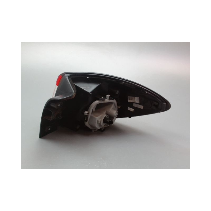 FEU ARRIERE GAUCHE  RENAULT CAPTUR Phase 1 2013-...