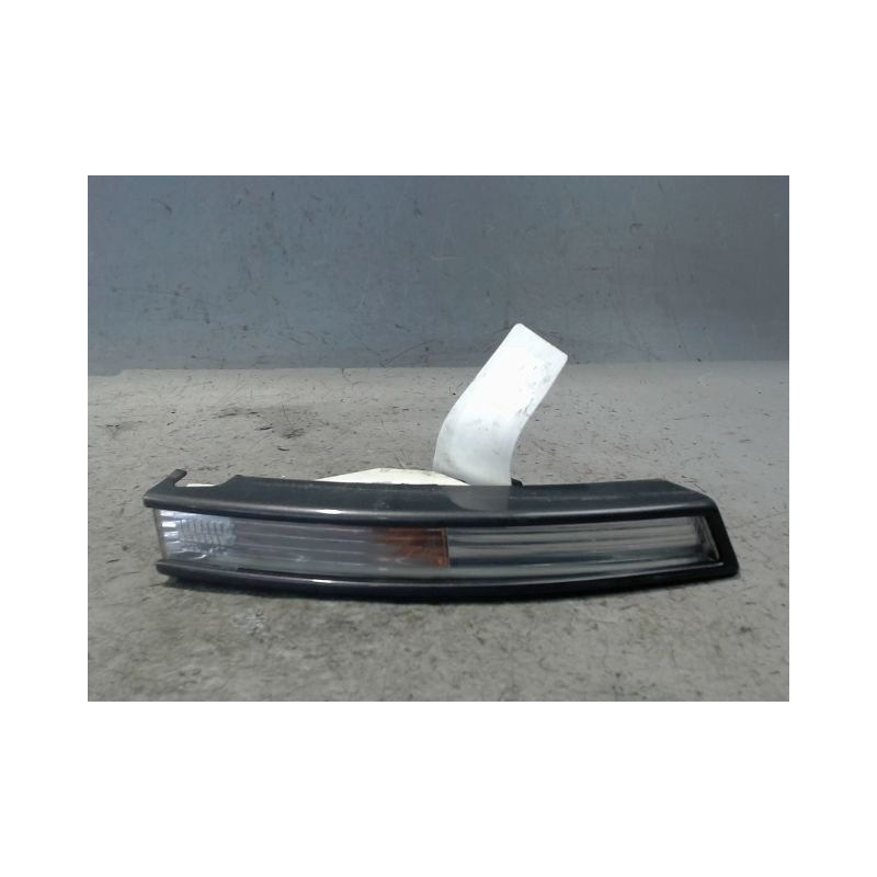 CLIGNOTANT DROIT VOLKSWAGEN PASSAT 2005-
