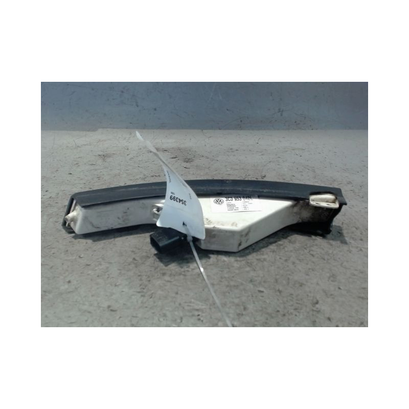 CLIGNOTANT DROIT VOLKSWAGEN PASSAT 2005-