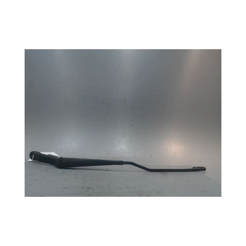 BRAS ESSUIE-GLACE AVANT GAUCHE PEUGEOT 206