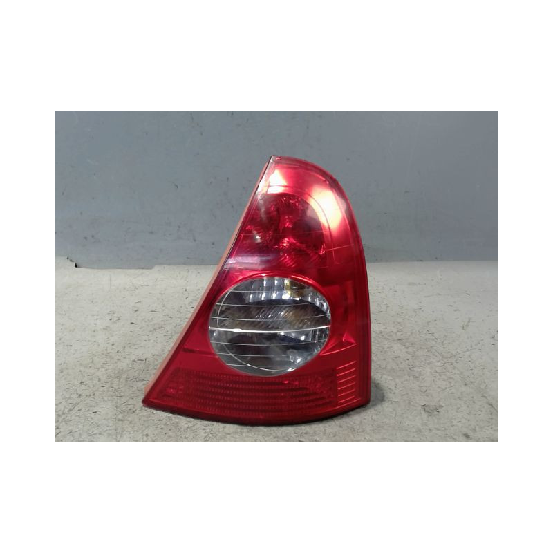 FEU ARRIERE DROIT RENAULT CLIO II PH.2 01-06