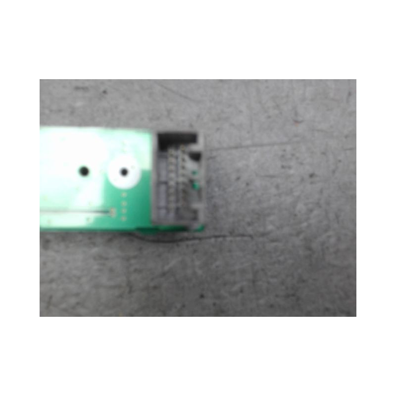 BOUTON DE WARNING CITROEN C4 AIRCR.