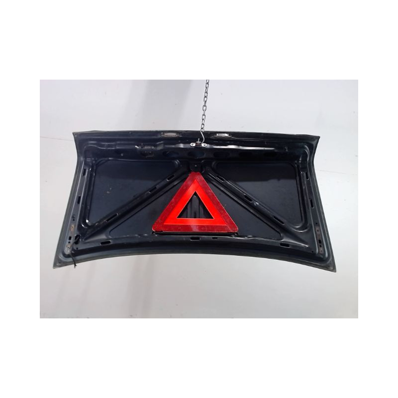 COFFRE ARRIERE MERCEDES 200