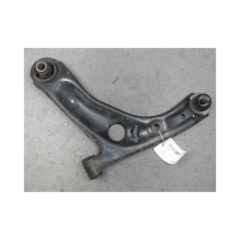 TRIANGLE INFERIEUR AVANT GAUCHE PEUGEOT 107 5P