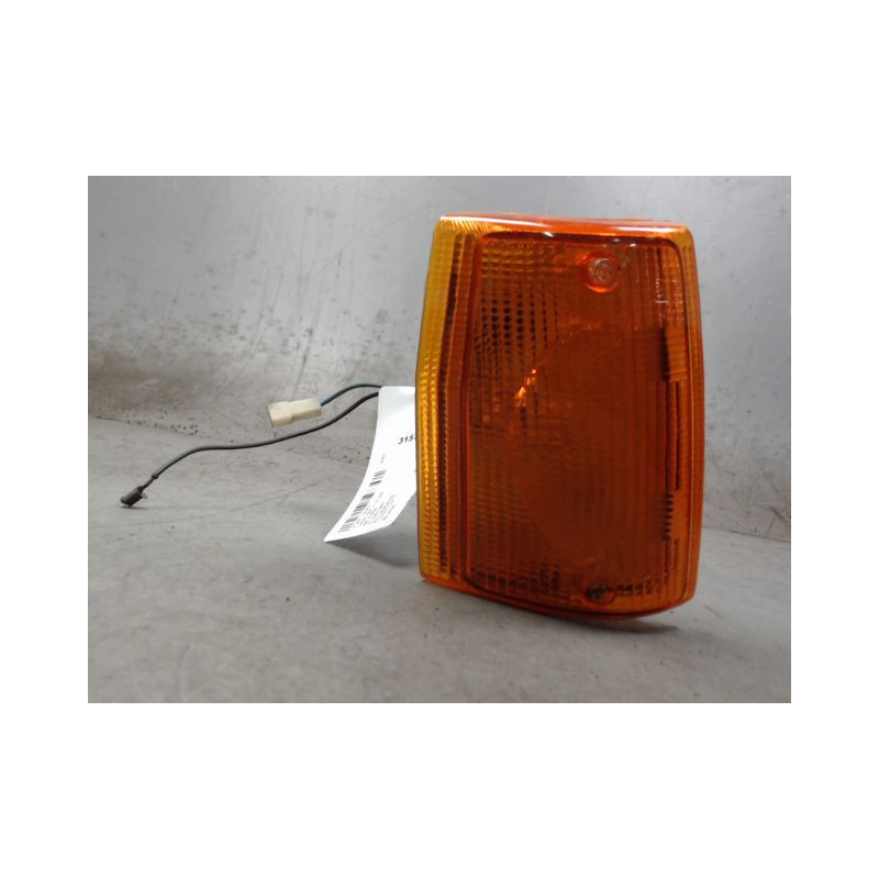CLIGNOTANT DROIT FIAT UNO -89