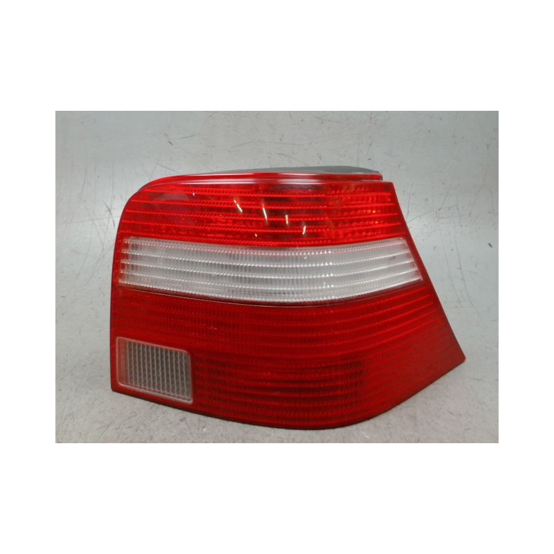 FEU ARRIERE DROIT VOLKSWAGEN GOLF IV 98-2004